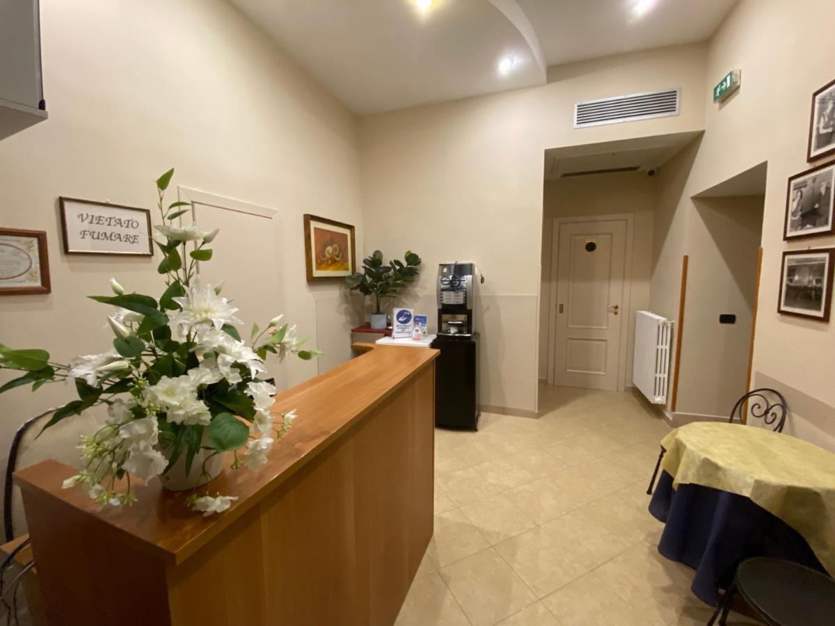 Albergo Ristorante Del Cacciatore Foggia Exteriér fotografie