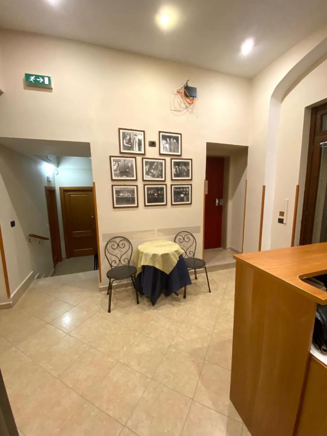 Albergo Ristorante Del Cacciatore Foggia Exteriér fotografie