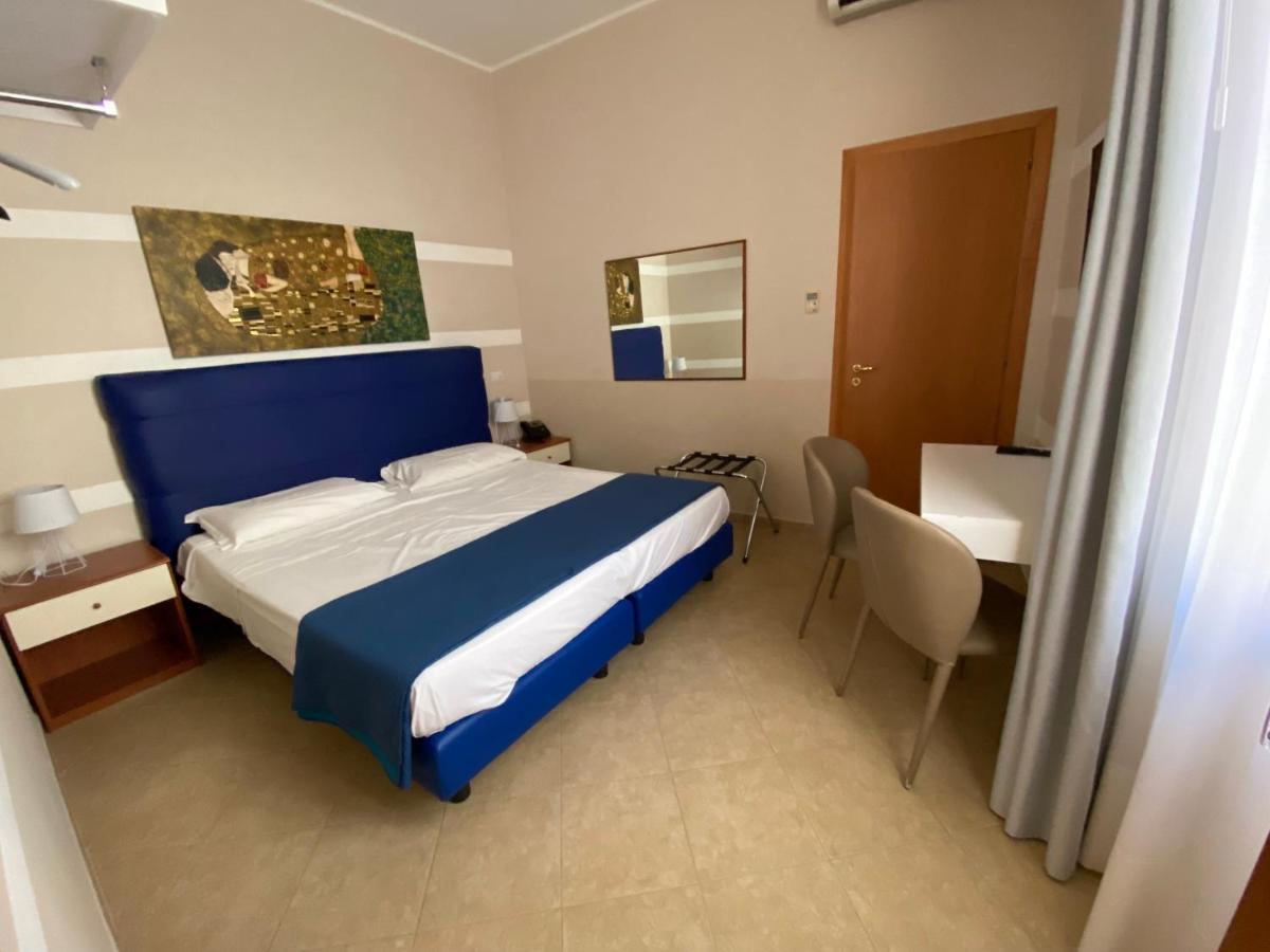 Albergo Ristorante Del Cacciatore Foggia Exteriér fotografie