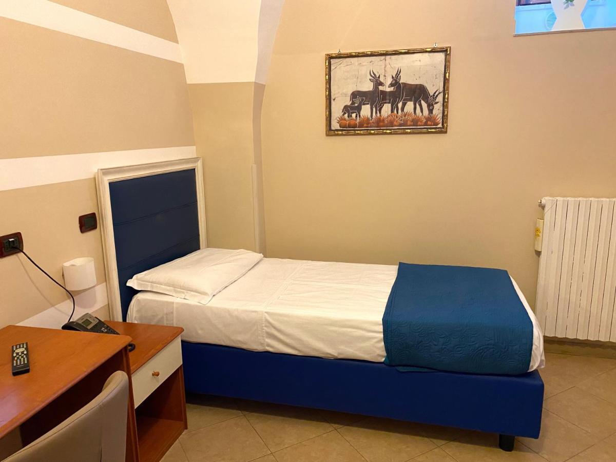 Albergo Ristorante Del Cacciatore Foggia Exteriér fotografie