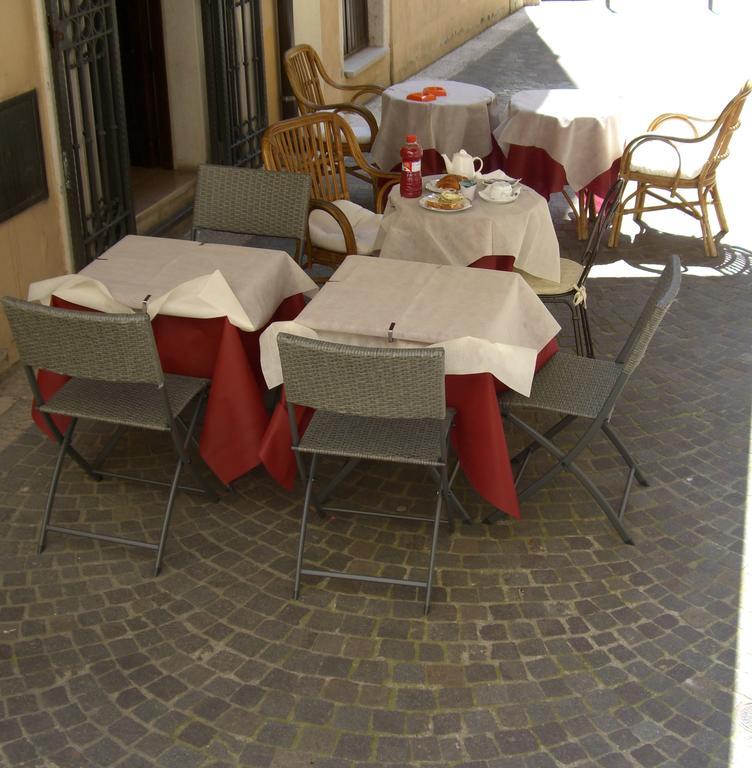 Albergo Ristorante Del Cacciatore Foggia Exteriér fotografie