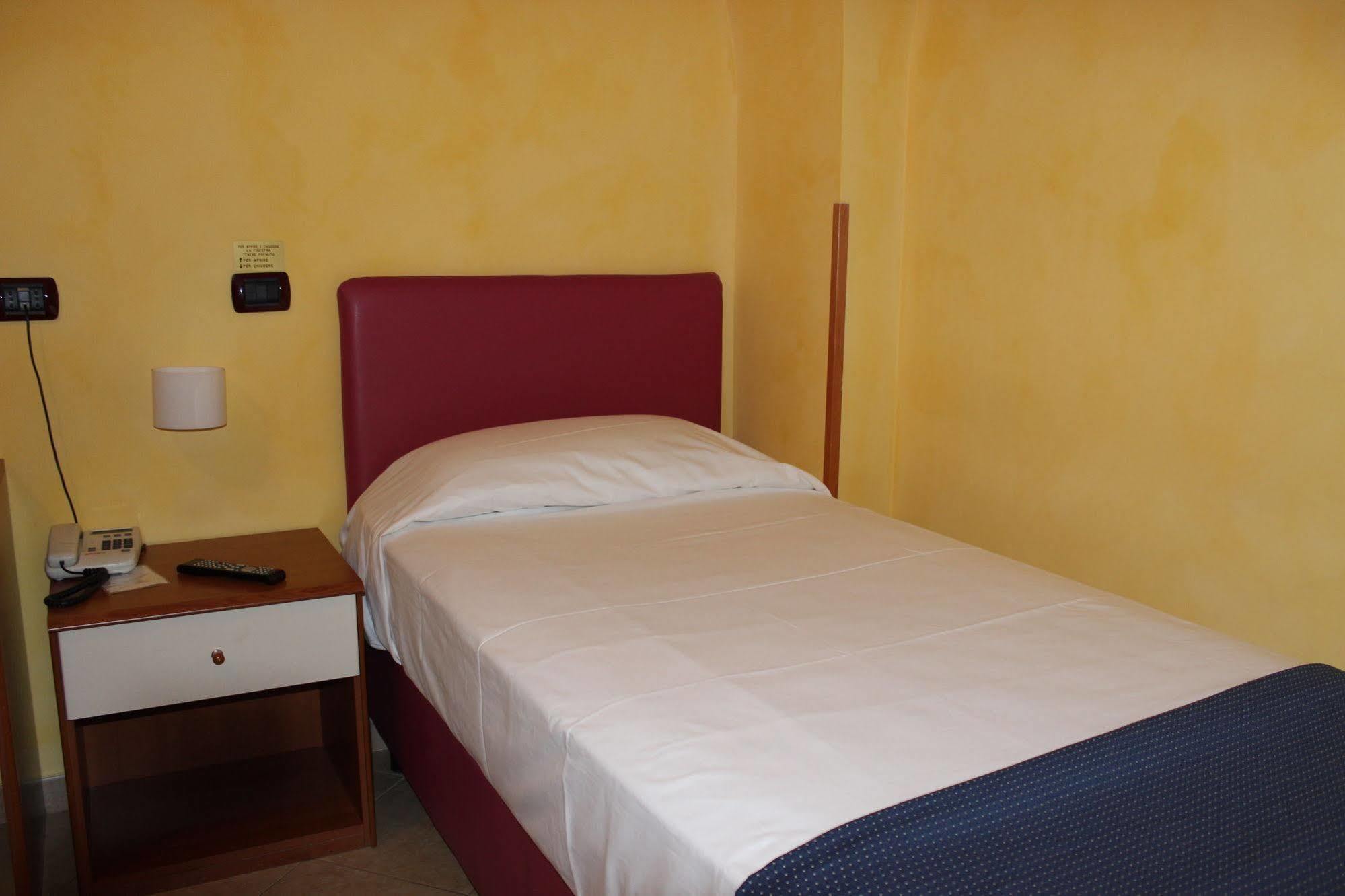 Albergo Ristorante Del Cacciatore Foggia Exteriér fotografie