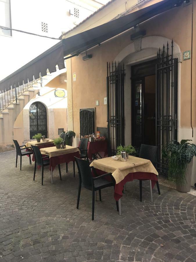 Albergo Ristorante Del Cacciatore Foggia Exteriér fotografie